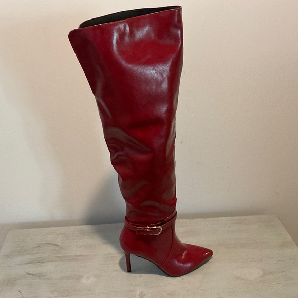 Over the knee boots - Picture 1 of 5